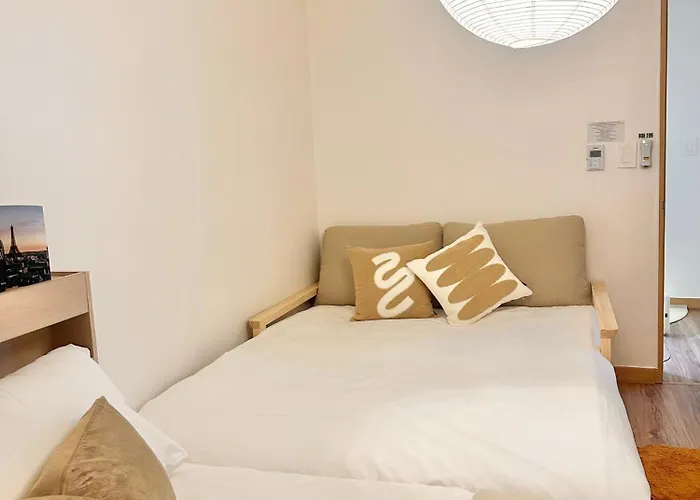 Modern 203 *
